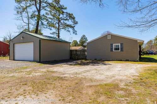 1229 Sylvania Pl, Lacey NJ  08731-4440 exterior