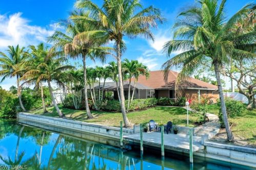 2400 25th Ter, Cape Coral, FL 33993-8240