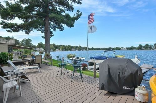 39 Point Pleasant Rd, Webster, MA 01570-1530