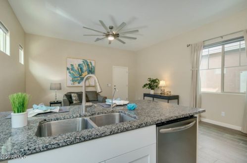 4926 Quiet Way, Gilbert AZ  85298-0648 exterior