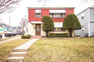 6830 Carmen Ave, Milwaukee WI  53218-2215 exterior