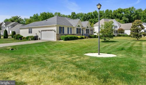 382 Stonewater Way, Dover, DE 19904-1554