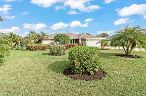 2549 Kings Lake Blvd, Naples, FL 34112-5456