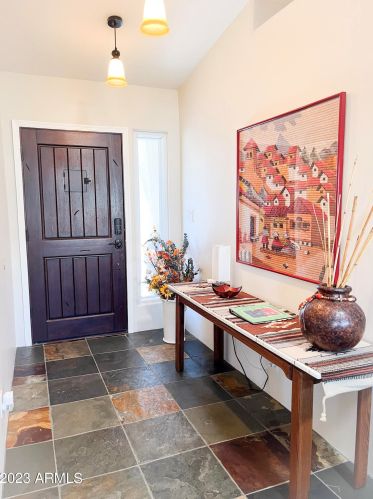 9466 Laurel Ln, Scottsdale AZ  85260-5886 exterior