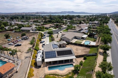 14923 Via Violetta, Lake Elsinore CA  92530-6983 exterior