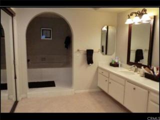 23 Sycamore Crk, Irvine CA  92603-3428 exterior