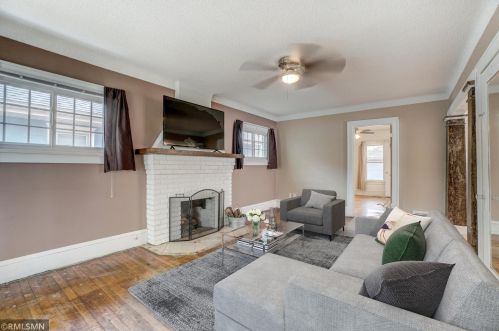 226 8th Ave, South Saint Paul, MN 55075-2208