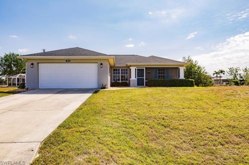 1809 12th Pl, Cape Coral, FL 33909-8931