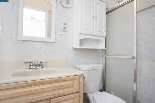 825 4th Ave, San Bruno CA  94066-3214 exterior