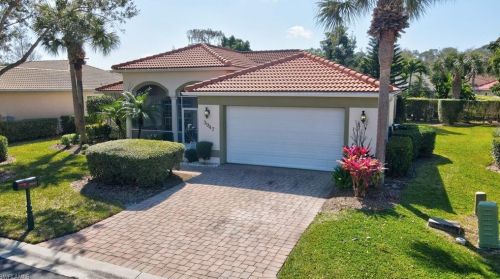 3947 Ruxton Rd, Naples, FL 34116-7319