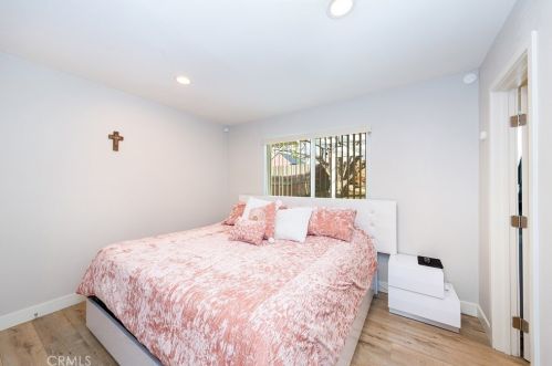 2647 Angela St, Simi Valley CA  93065-2605 exterior