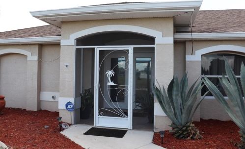 2721 22nd Ave, Cape Coral, FL 33914-3977