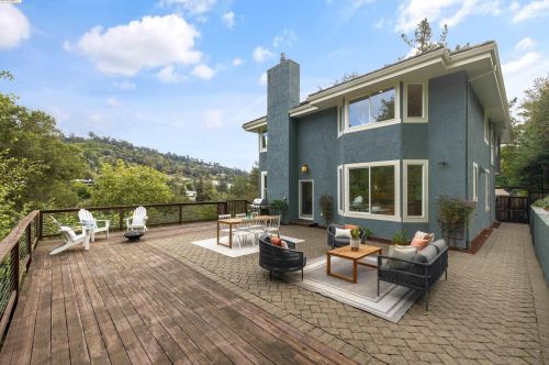 2990 Frye St, Oakland CA  94602-3545 exterior