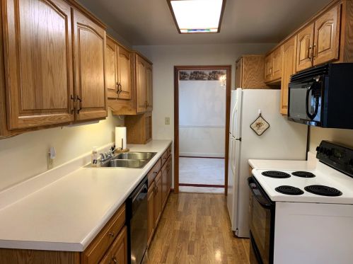 107 Edgewood Rd, Mount Vernon, OH 43050-2822