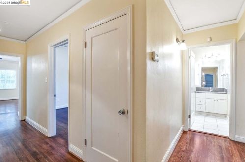 2 Sycamore Ct, West Pittsburg CA  94565-1633 exterior