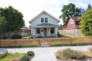 906 8th Ave, Puyallup, WA 98371-4136