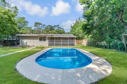 645 Stone St, Deland FL  32720-3244 exterior