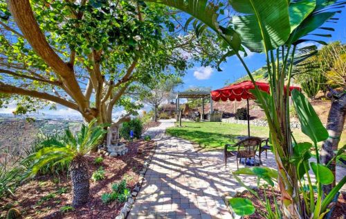 30419 Canyon Estates Rd, Vista CA  92084-1043 exterior