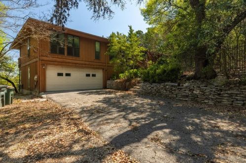1801 Basin Ledge, Austin TX  78746-2824 exterior