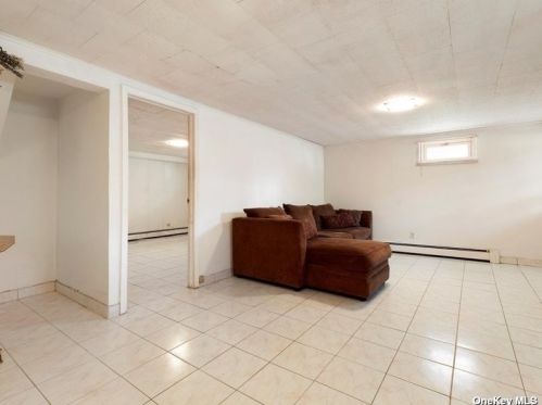 430 Clement Ave, Floral Park NY  11003-2703 exterior