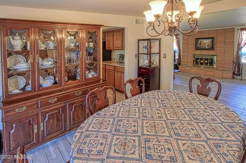 2261 Rainbow Vis Dr, Tucson AZ 85712-2914 exterior