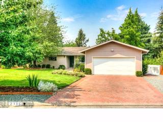 2335 Ranch Rd, Ashland, OR 97520-3645