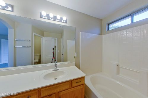 5763 Seldon Ln, Glendale AZ 85302-5417 exterior