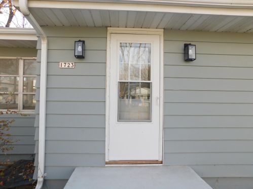 1723 Pheasant Ave, Twin Lakes WI  53181-9745 exterior