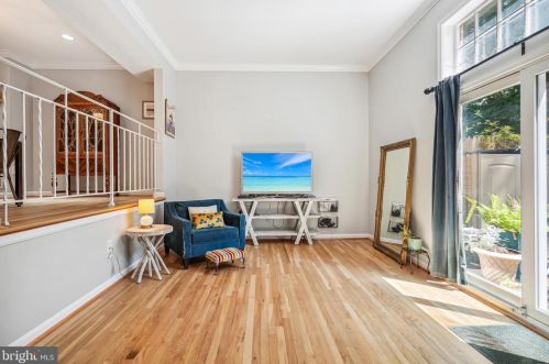 5269 Bradgen Ct, Springfield VA 22151-3524 exterior