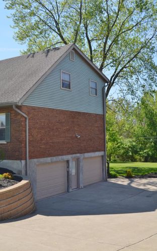 3026 Winding Trails Dr, Covington, KY 41017-9624
