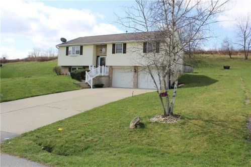 109 David Dr, Bentleyville, PA 15314-1250
