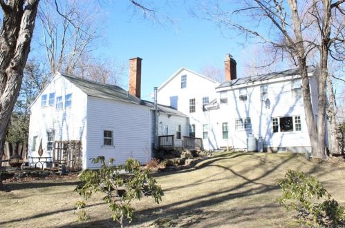 165 Gillette Rd, New Hartford, CT 06057-2823