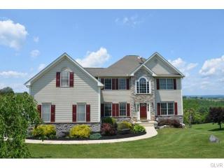 2617 Rising Sun Rd, Slatington PA  18080-4047 exterior