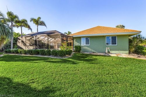 1224 Kittiwake Cir, Sanibel FL  33957-3608 exterior