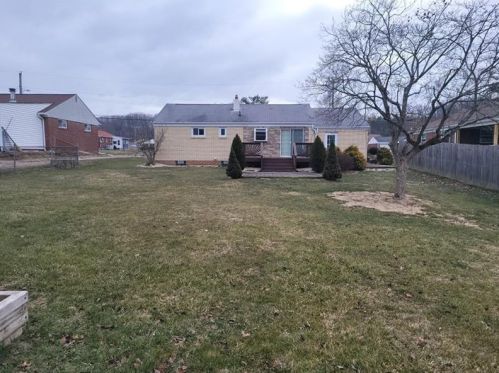 108 Sylvan Dr, New Kensington, PA 15068-3510