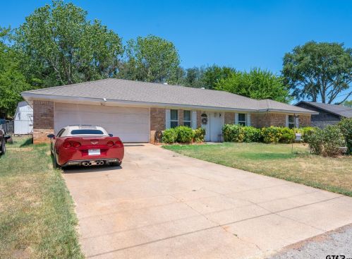 1105 Amanda St, Whitehouse, TX 75791-3823