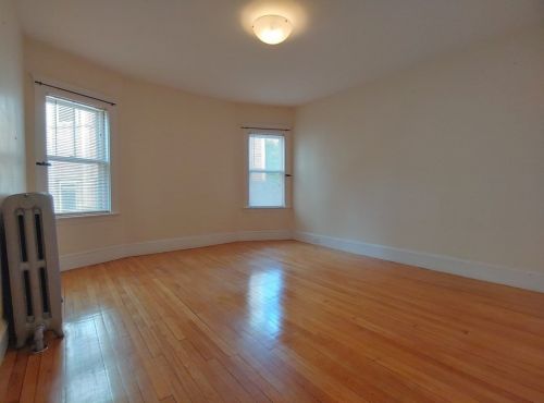 76 Wenham St, Boston, MA