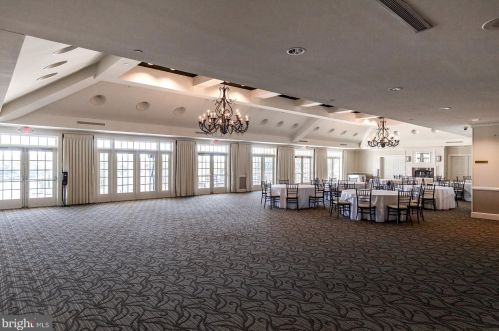 18345 Mid Ocean Pl, Leesburg VA 20176-7451 exterior