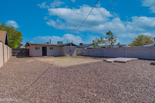 1106 12 St, Phoenix AZ 85086-7448 exterior