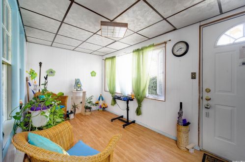 91-37 82nd St, Jamaica, NY 11421-2915