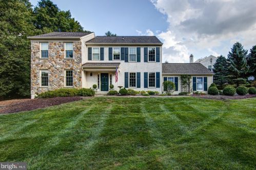 890 Old State Rd, Berwyn, PA 19312-1443