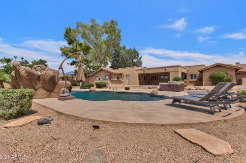 9833 Desert Cove Ave, Scottsdale AZ  85260-6219 exterior