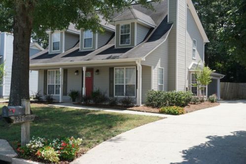 210 Jasmine Dr, Alabaster AL  35007-5202 exterior