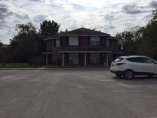 1225 Oney Hervey Dr, College Station TX  77840-4229 exterior