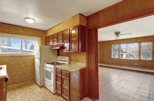 17 Wilton Rd, Rye Brook, NY 10573-1927