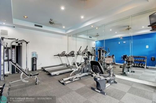 321 Villa Cir, Boynton Beach FL  33435-8910 exterior