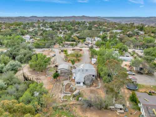 2938 Holly Rd, Alpine CA  91901-1510 exterior