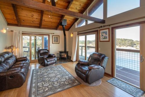 9500 Brewery Gulch Rd, Mendocino CA  95460-9016 exterior