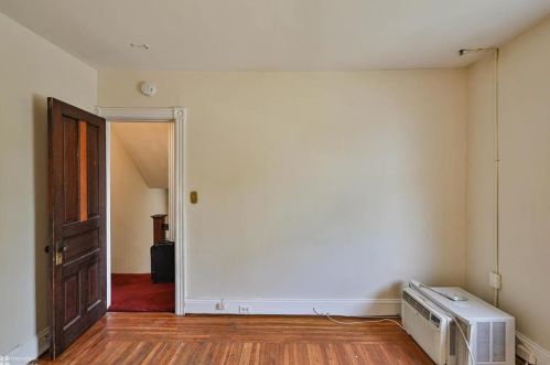 1814 Washington Blvd, Easton PA  18042-4633 exterior