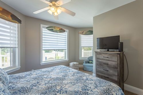 949 Gulf Beach Dr, Saint George Island FL  32328-3002 exterior